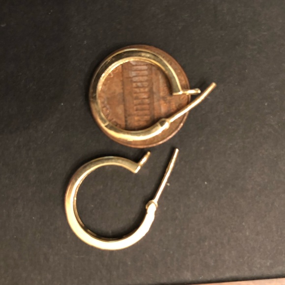 14k yellow gold diamond hoops - Picture 4 of 6